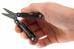 Leatherman Micra Black -Knives Discount Store LE5889 BK 07 leatherman micra black le5889 bk d7