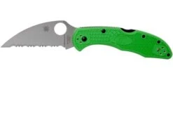 Spyderco Salt 2 Green Wharncliffe LC200N C88FSWCGR2 Serrated Pocket Knife