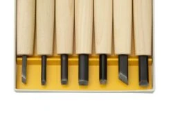 Yoshiharu Y-7 Mitomoto Japanese Wood Carving Knives, Set Of 7 8 Yoshiharu Y-7 Mitomoto Japanese Wood Carving Knives, Set Of 7 -Knives Discount Store YSH 015 03 yoshiharu